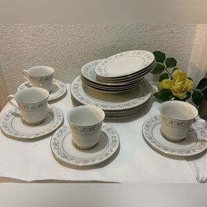 Vintage Dynasty Fine China Rapture  Pattern Dinnerware Set for 4, 20 Pieces